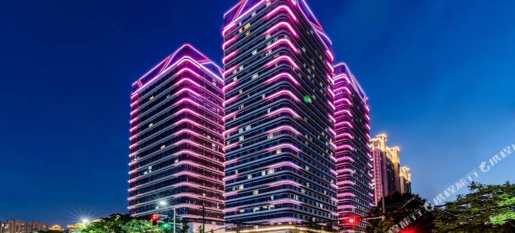 千寻·观影酒店(郑州经开万锦城福塔东地铁站店)图片