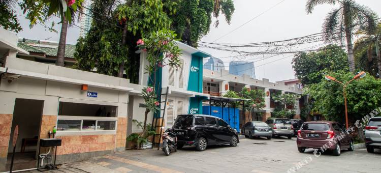 八十年代珍腾伊乔酒店(De 80's Genteng Ijo)图片