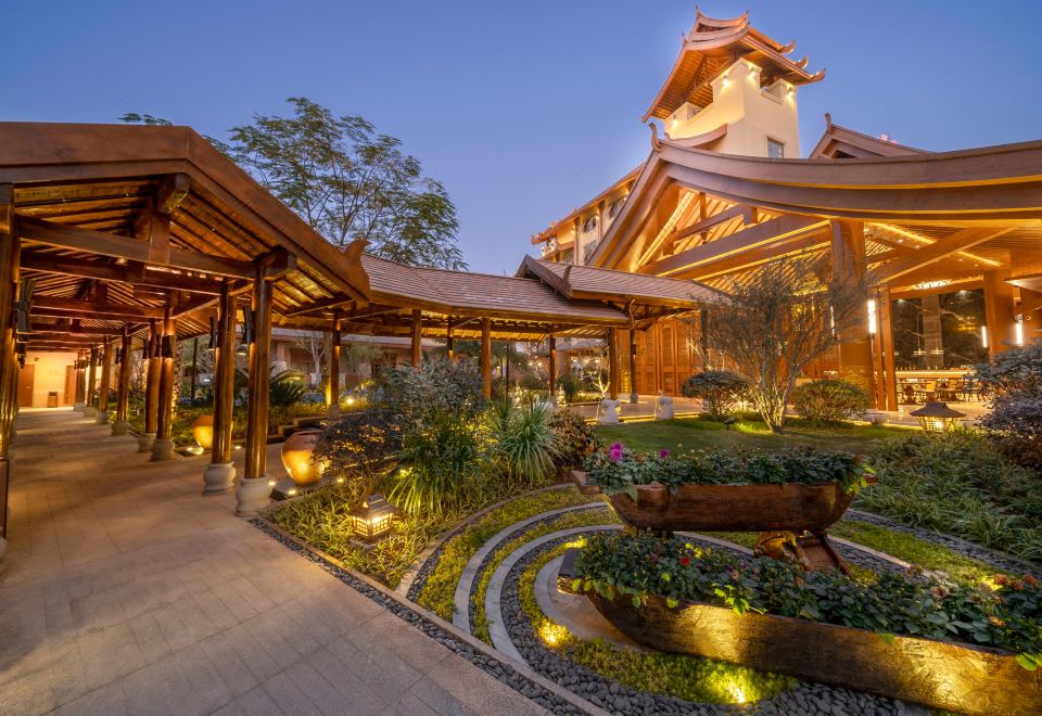 Phalaka hotel Hotel Overview