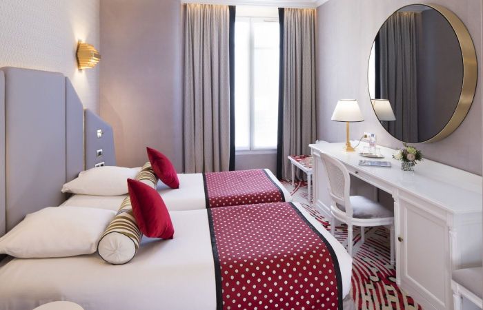 Hôtel Victor Hugo Paris KléberOver view