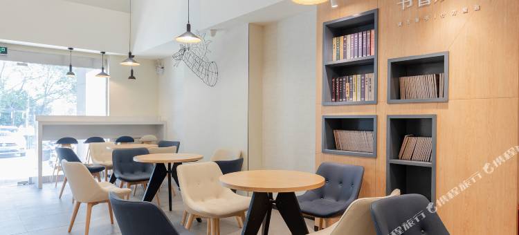 汉庭酒店(武汉光谷广场店)图片