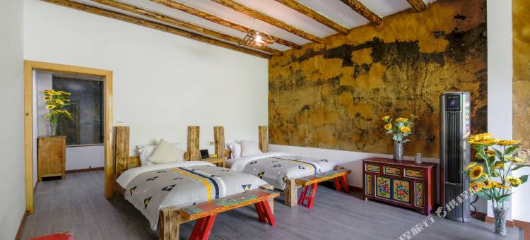 依云若雅民宿(林芝米林机场店)图片