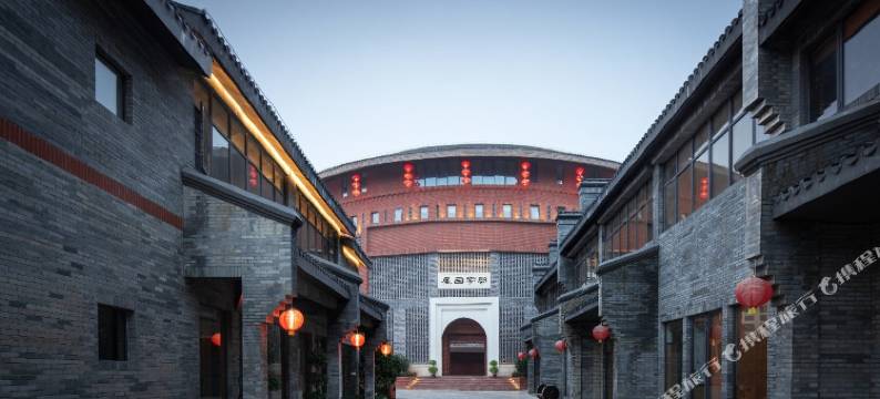 会昌和君小镇同学围屋酒店图片