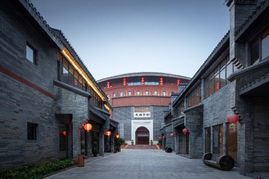 会昌和君小镇同学围屋酒店