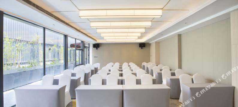 蓝图云端酒店(深圳龙城广场地铁站店)图片