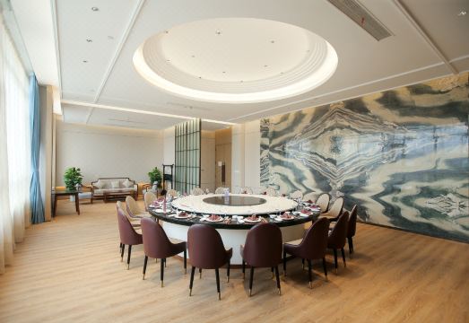 Zhong Lian Yuehai International Hotel Hotel Overview