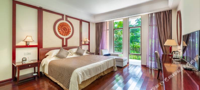 化州燕岭绿湖湾酒店图片