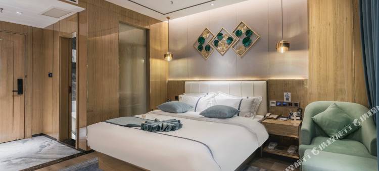 临沧海之蓝大酒店(佤文化广场玉龙湖公园店)图片