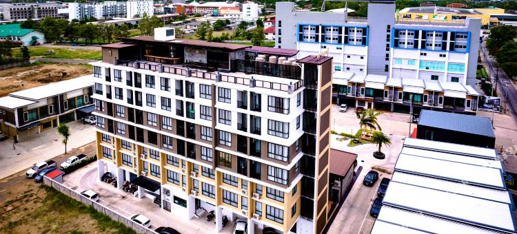 南奔锡里酒店(Siri Hotel Lumphun)图片
