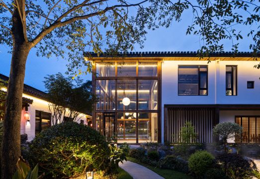 Huangshan Qianyuanjian HomestayHotel Overview