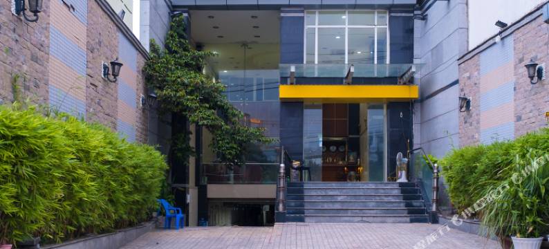 红多兹高级玉东酒店(Premium Ngoc Tung Hotel)图片