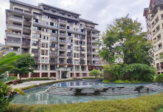 巴马世纪养生园康养酒店外景图