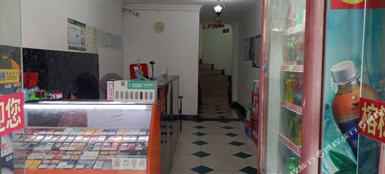 南宁榕树旅馆(广西中医药大学附属医院店)图片