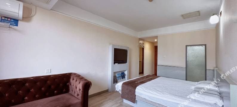 昆山蓝天商务连锁酒店(花桥花溪公园地铁站店)图片