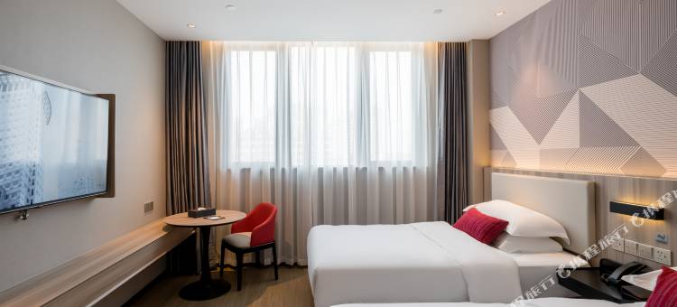 柏曼酒店(上海滴水湖临港万达广场店)图片