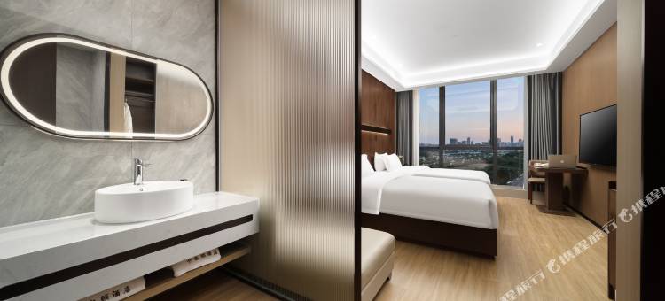 卡尔顿·Carlton｜空中溯野酒店(贵阳观山湖高铁北站店)图片