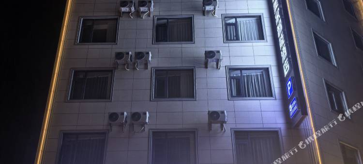 君悦美家智能酒店(容州古城店)图片