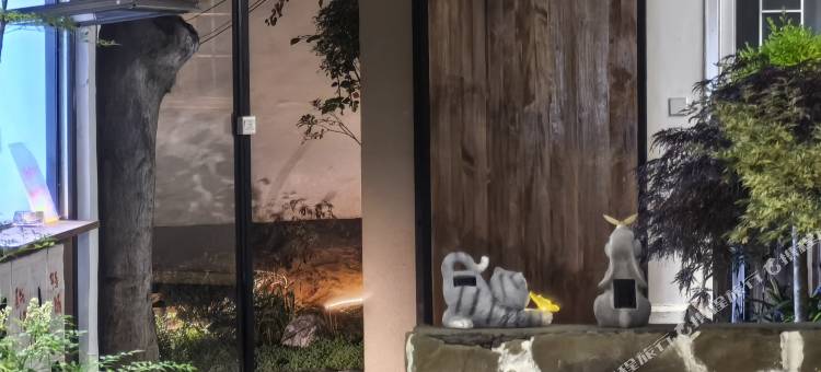 山而.栖精品民宿(泸山邛海景区店)图片