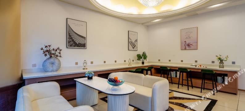 沐居·汤泉酒店(峨眉山报国寺店)图片