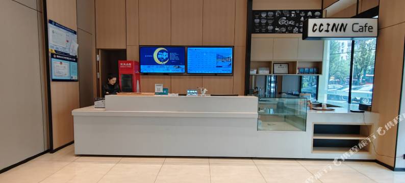 亚信电竞酒店(荆州燎原路店)图片