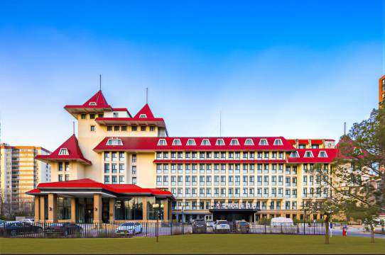 季枫国际酒店(北京石景山首钢园店)