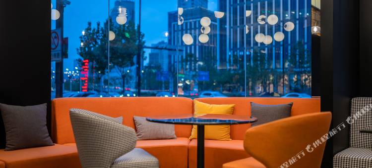 上海外滩黄浦滨江CitiGO欢阁酒店图片