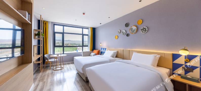 欧暇·地中海酒店(嘉峪关观礼古镇高铁南站店)图片