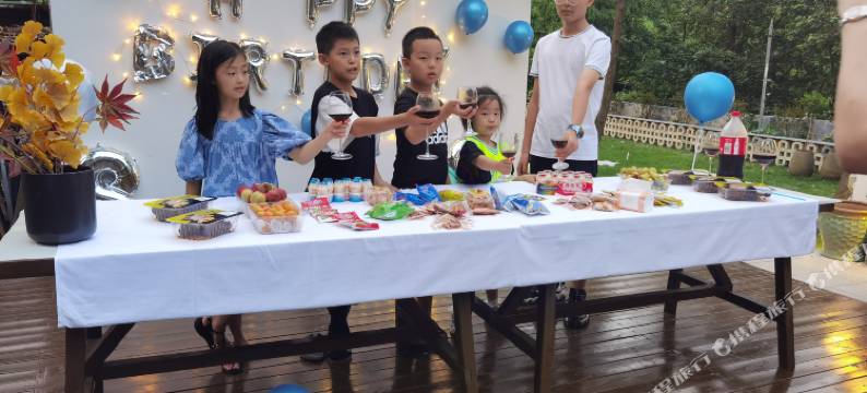 衡山半山腰郡玉山庄图片