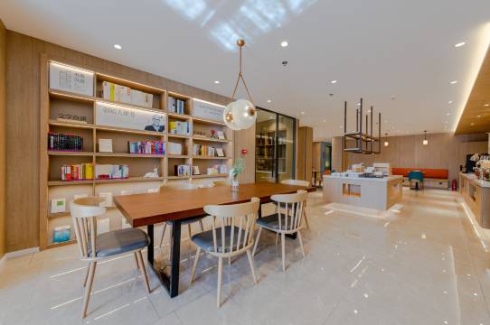 汉庭优佳酒店(安康兴安中路江华城店)