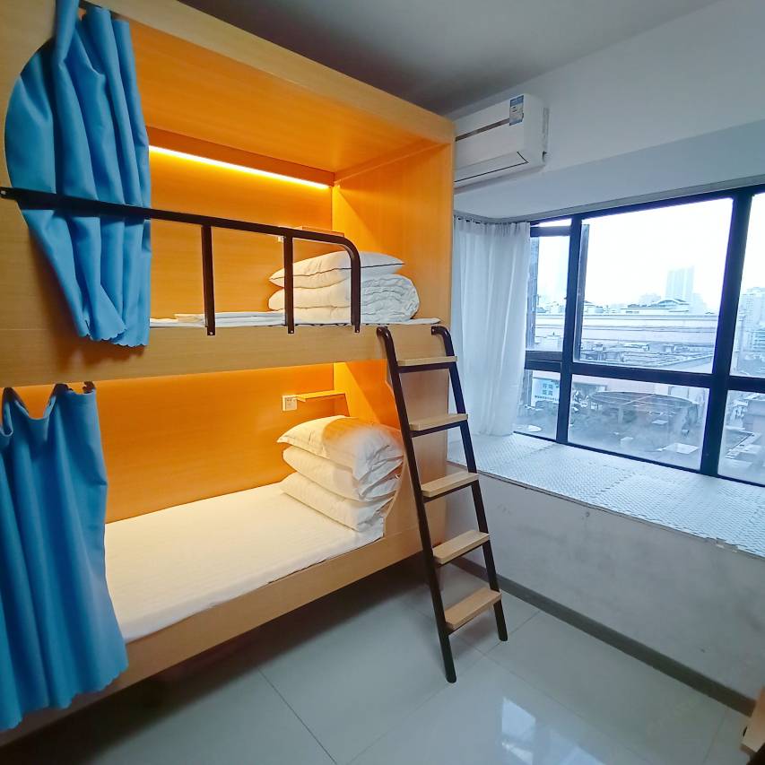 武汉遇见·青年旅舍(江汉路步行街店)