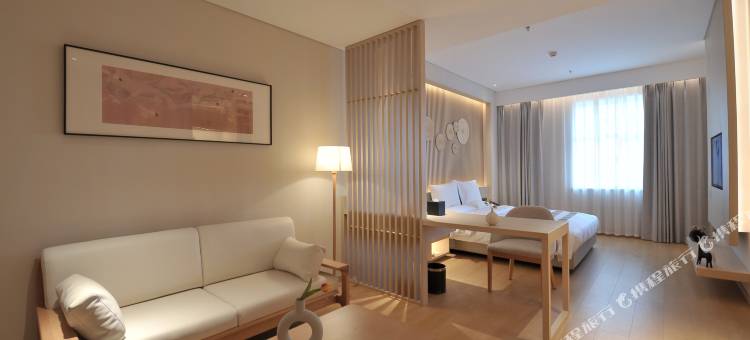 银通奕居假日酒店(阜新市人民政府店)图片