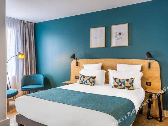 圣康坦伊夫林波伊斯阿奇舒适公寓城市酒店