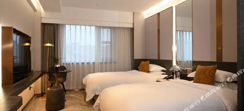 山东国际饭店(济南泉城广场大明湖店)图片