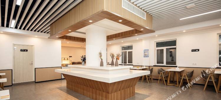 格林电竞酒店(威海青岛北路大润发店)图片