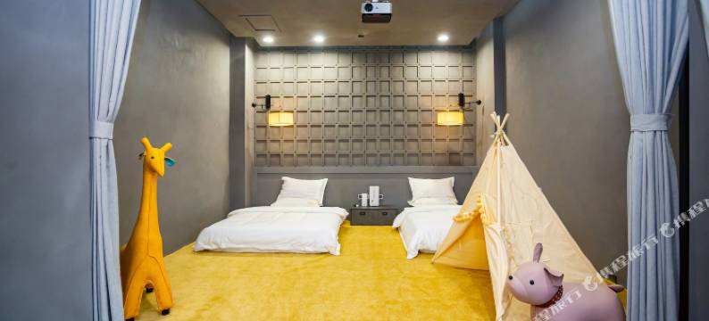 吐鲁番迟夏民宿(坎儿井源店)图片