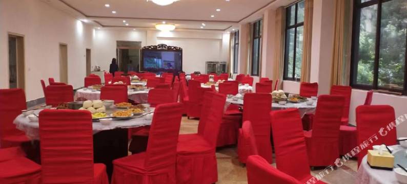 鲁山石人山庄图片