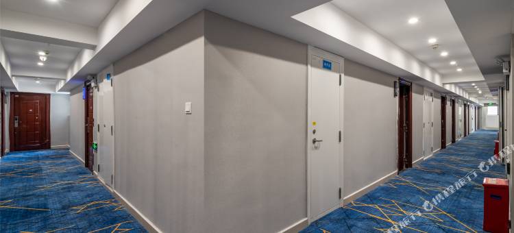 鸿顺欢享酒店(花溪大学城店)图片