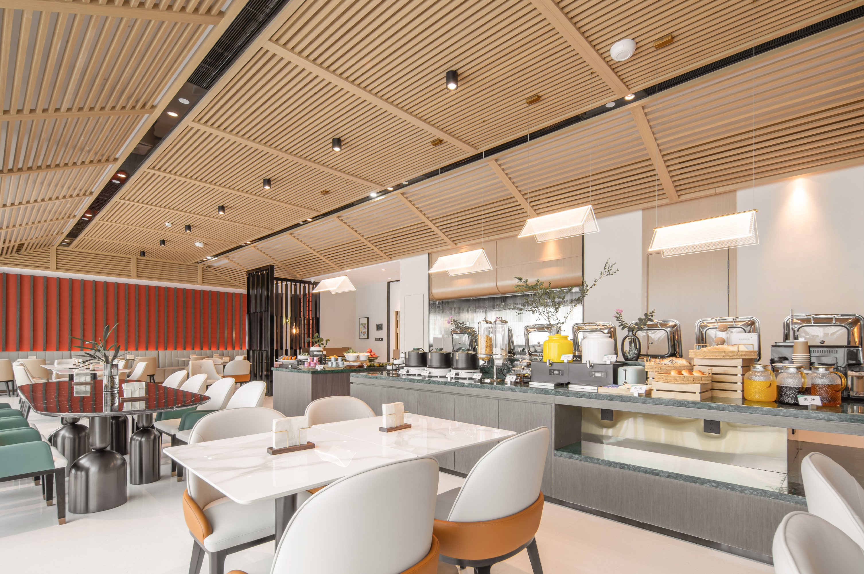 Atour Hotel East Plaza, Hangzhou East Railway StationOver view