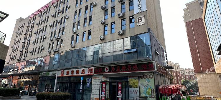 爱电竞酒店(青岛城中城凤岗路地铁站店)图片