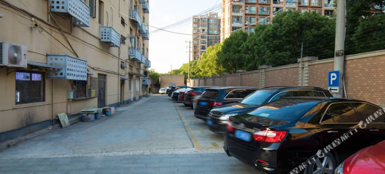 唯庭轻居酒店(上海虹桥火车站国家会展中心店)图片