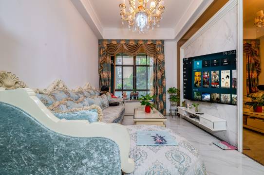 悦来雅筑民宿(成都保利紫荆花语店)