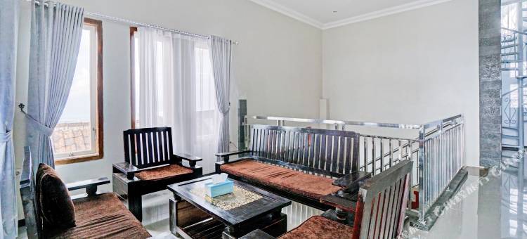 OYO Life 90472 维拉杜阿杜阿(Villa Dua Dua RedPartner)图片