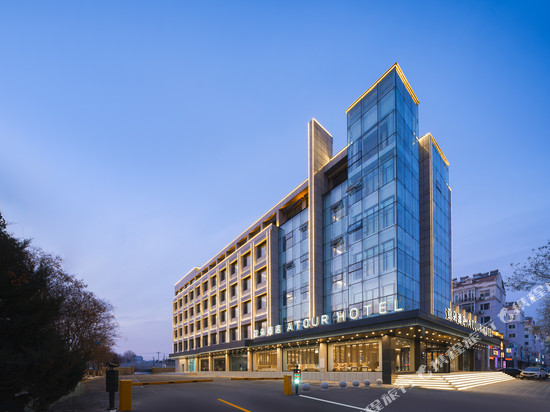 朝阳客运站友谊大街亚朵酒店