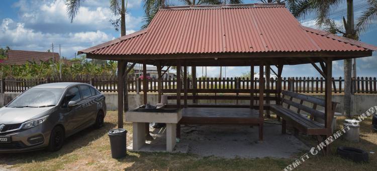 萨穆德拉基塔特拉塔克木屋与招待所(Hotel O Teratak Samuderakita, Chalet & Guesthouse)图片