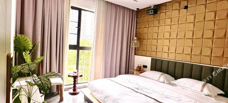 良栖·轻奢美宿(昆明高铁南站店)图片