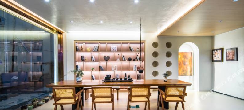 九寨沟九云居假日美宿图片