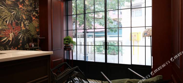 独栋庭院|渝山会馆酒店(人民大礼堂曾家岩轻轨站店)图片