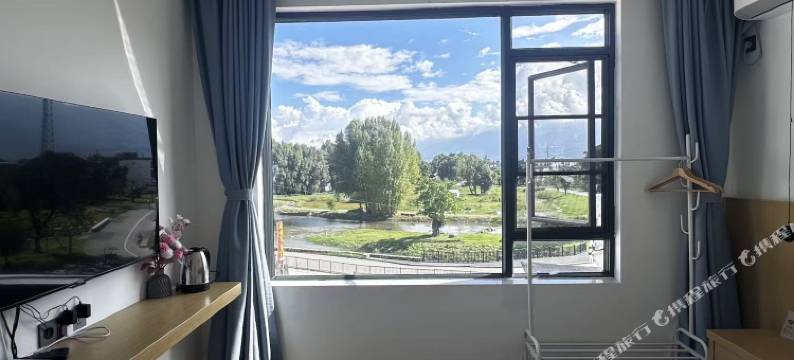 大理榆侯民宿(洱海S湾生态廊道店)图片