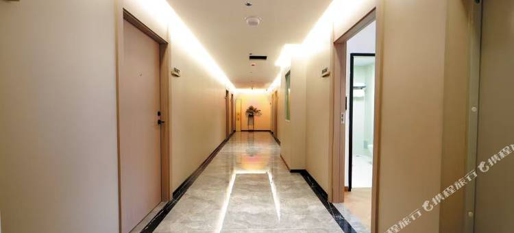 东兴纳杰宾馆(万尾金滩店)图片