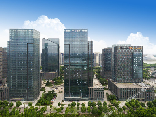 云酒店(湖州总部自由港店)